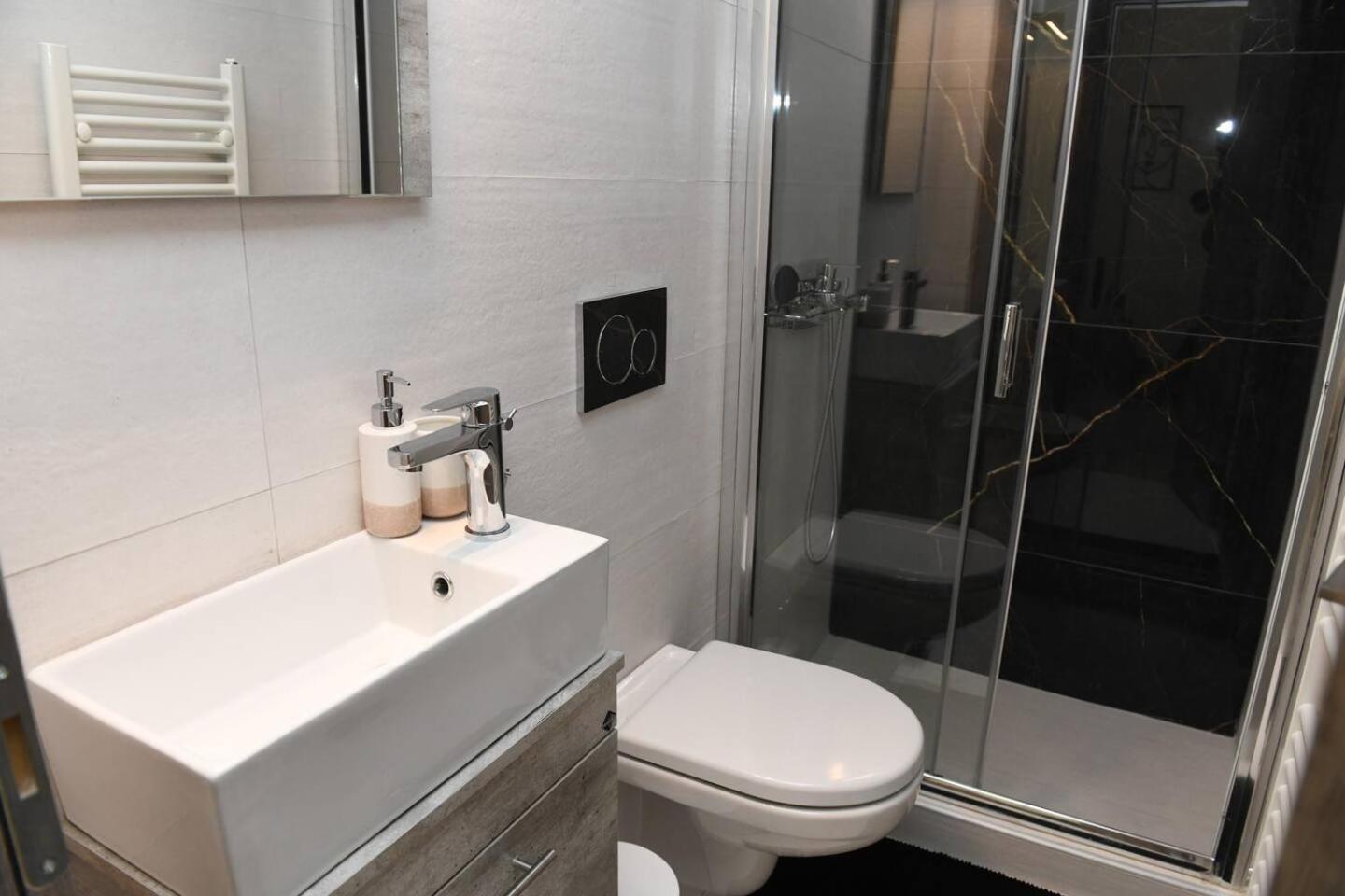 Konstantina Apartment Athènes Extérieur photo